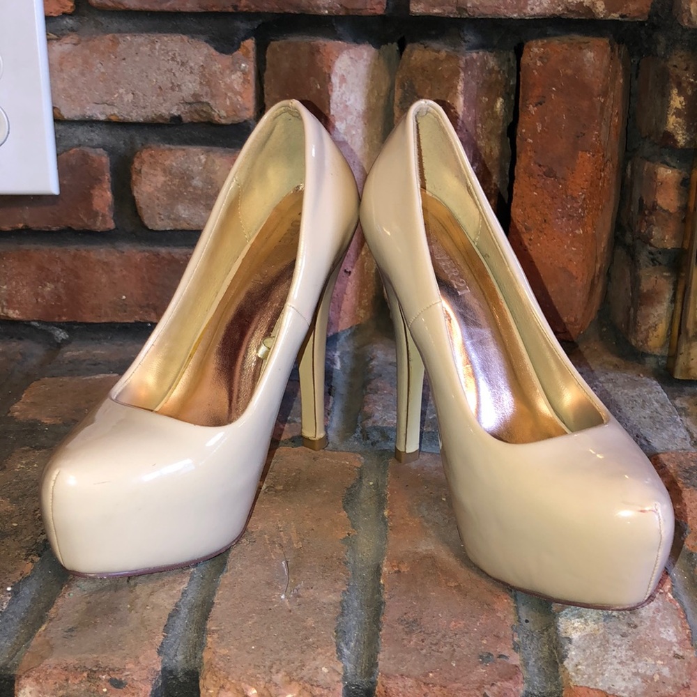 Nude platform heel